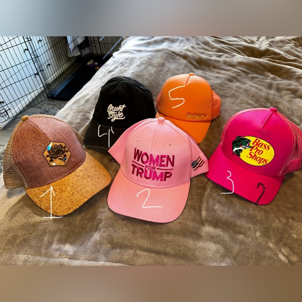 Women’s trucker hats